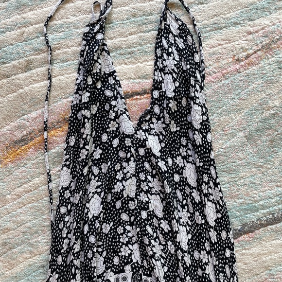 Dress - Picture 2 of 6